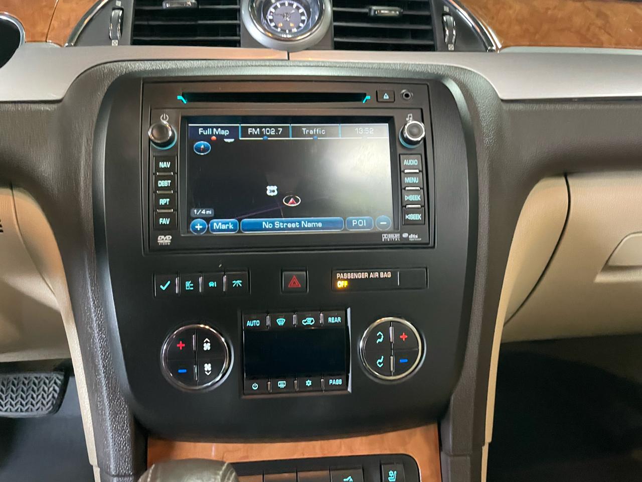 Buick Enclave CXL AWD 2011