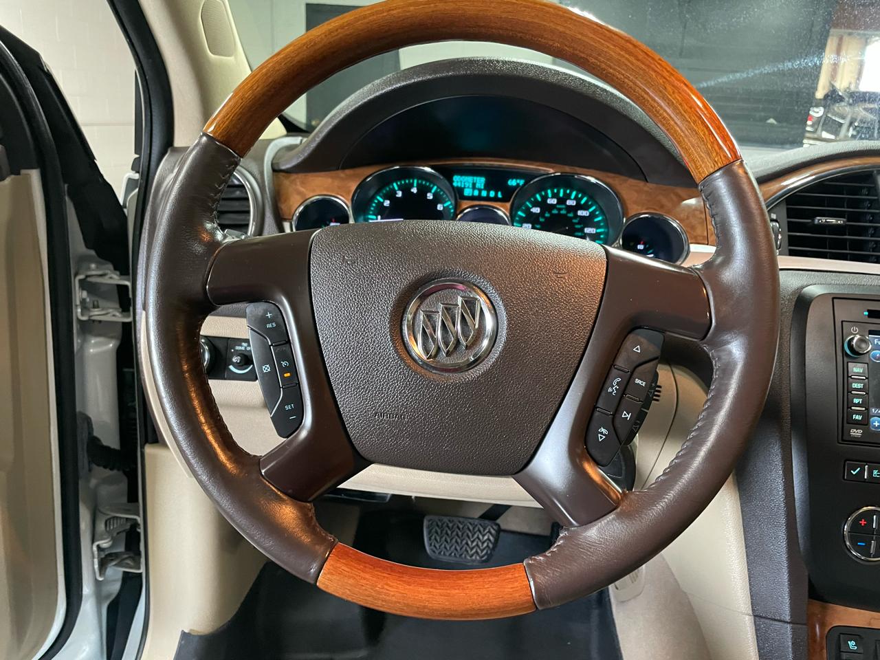 Buick Enclave CXL AWD 2011