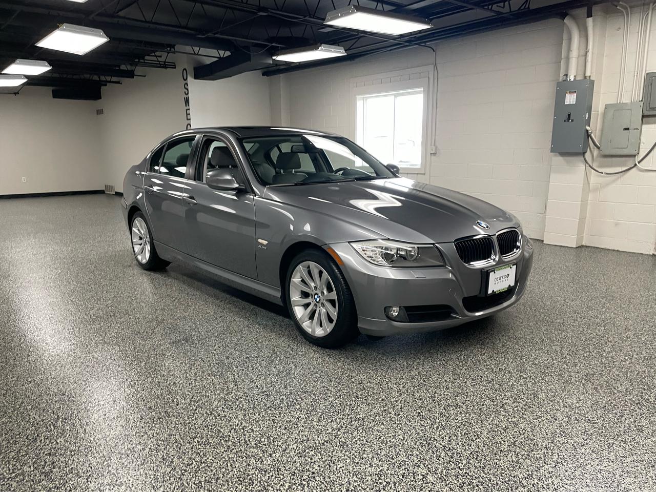 BMW 3-Series 328i xDrive 2011