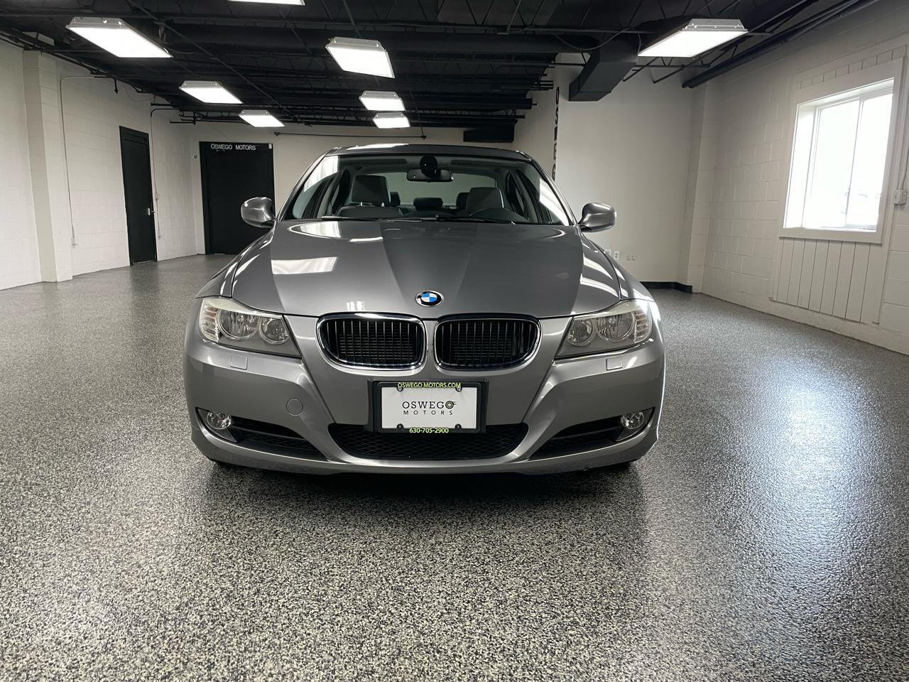 BMW 3-Series 328i xDrive 2011