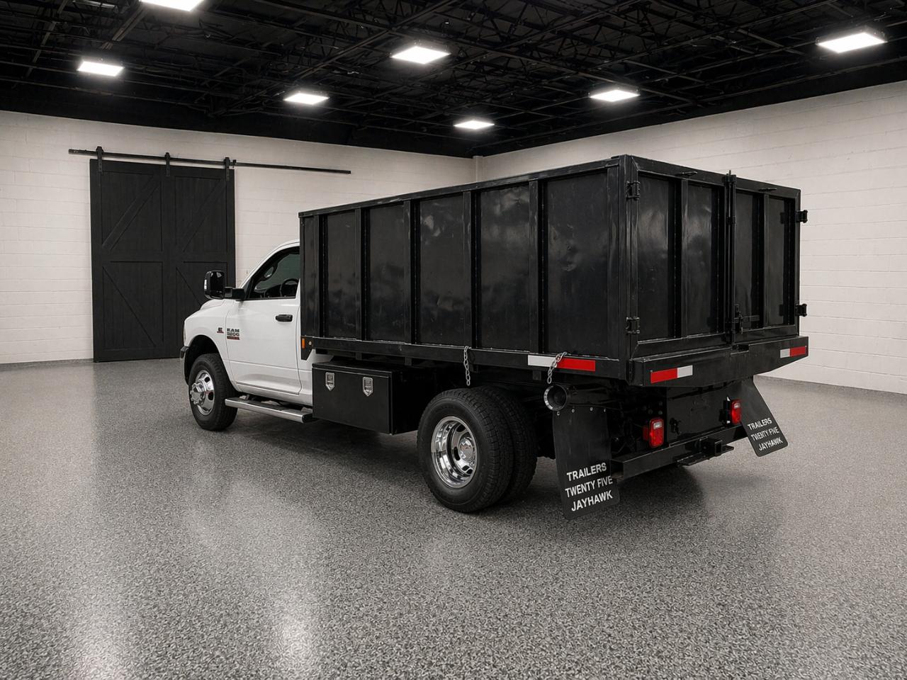 RAM 3500 Regular Cab 4WD LWB DRW 2018