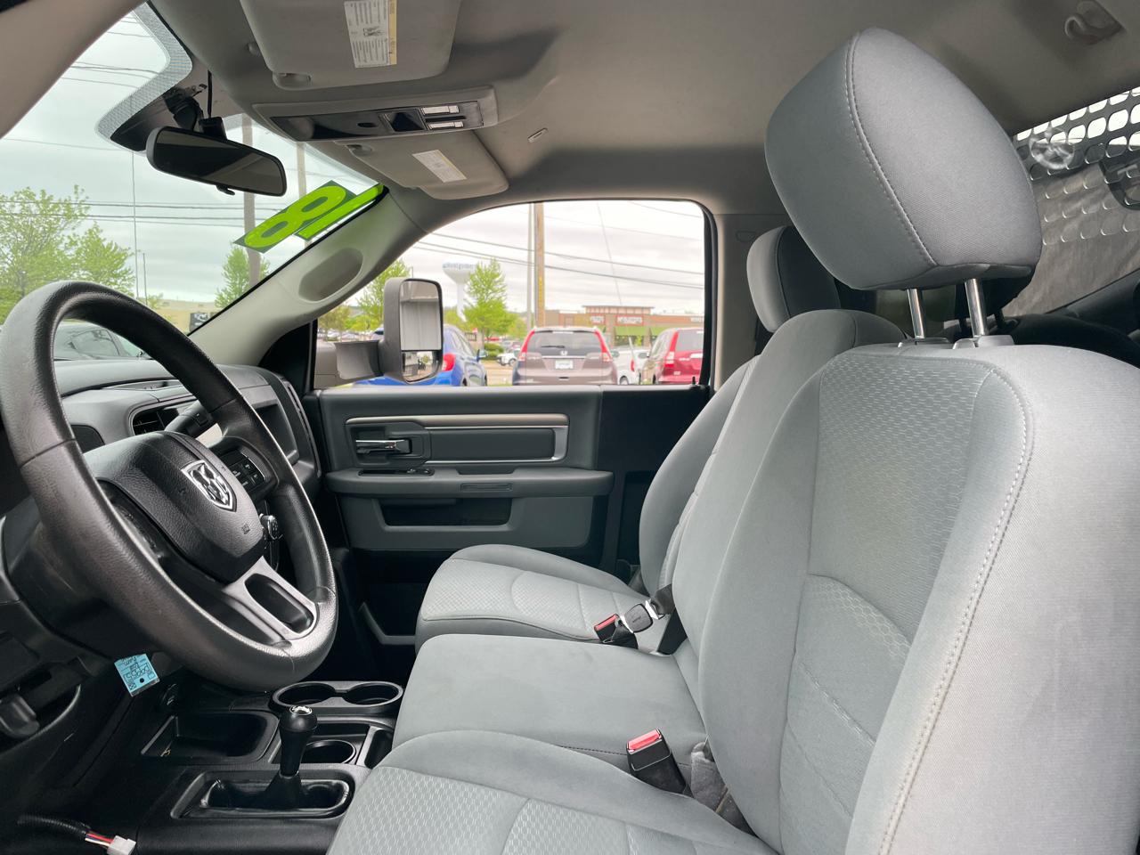 RAM 3500 Regular Cab 4WD LWB DRW 2018