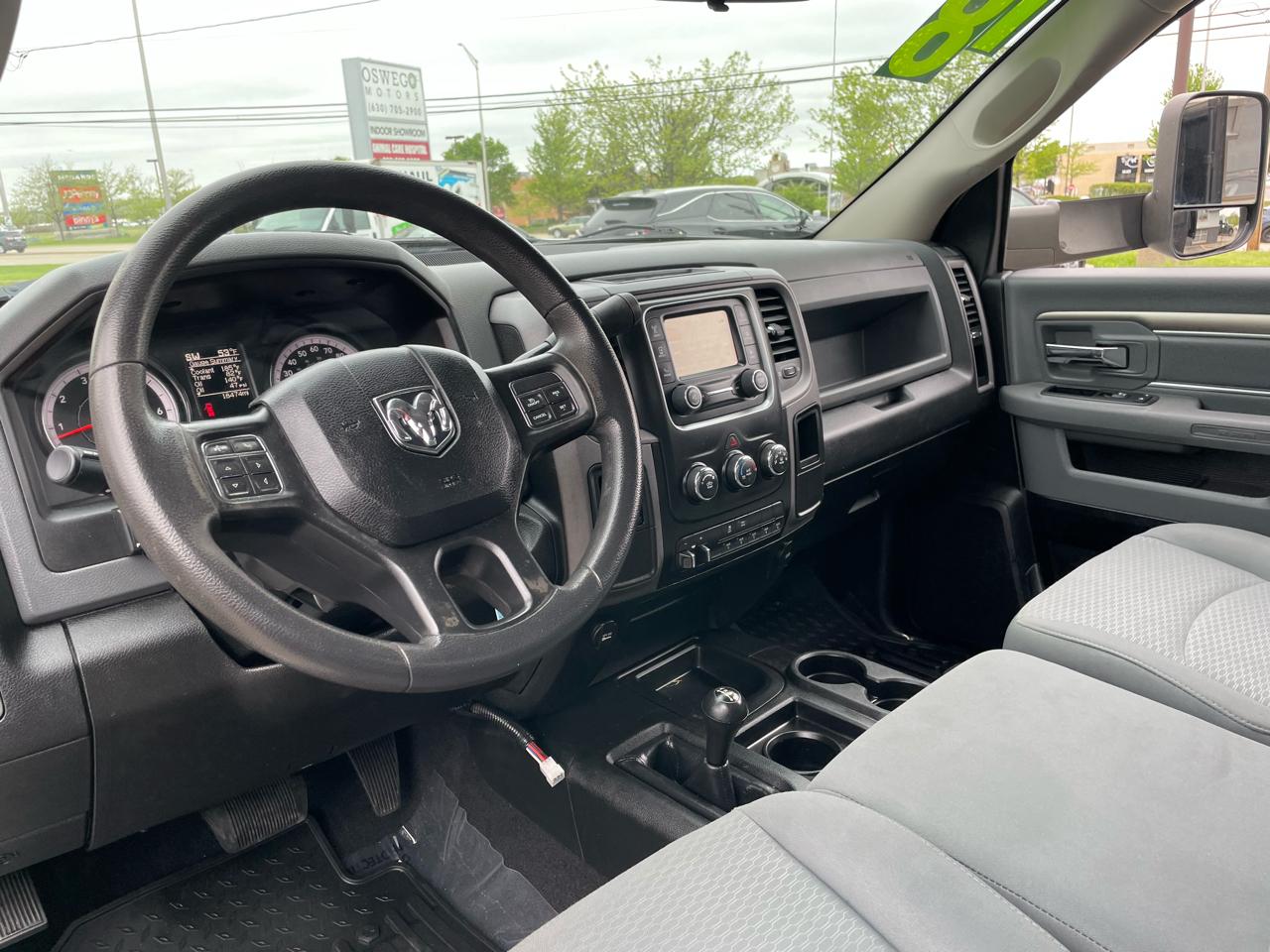 RAM 3500 Regular Cab 4WD LWB DRW 2018