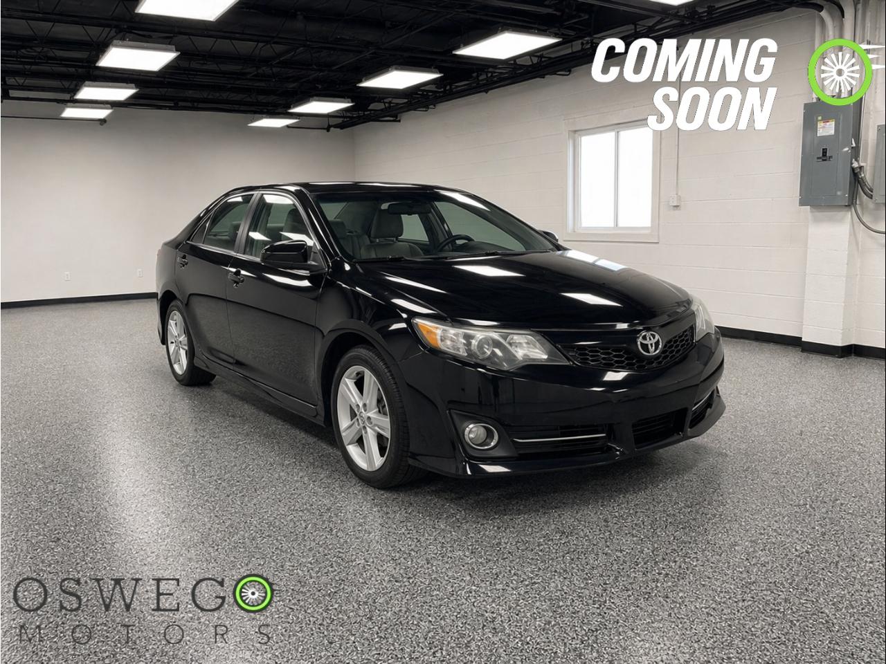 Toyota Camry SE V6 2013