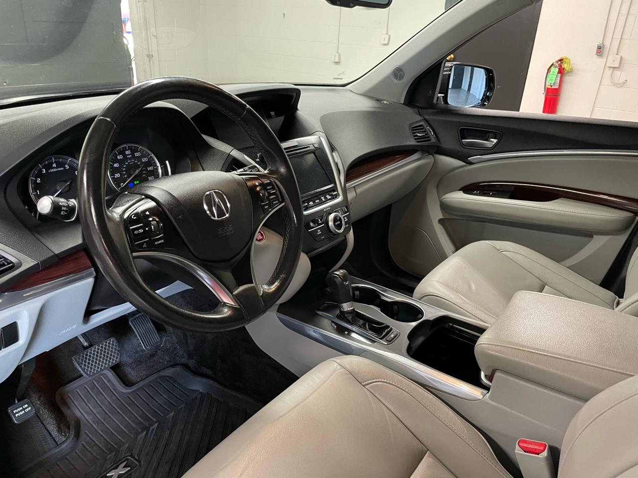 Acura MDX SH-AWD 4dr w/Tech 2015