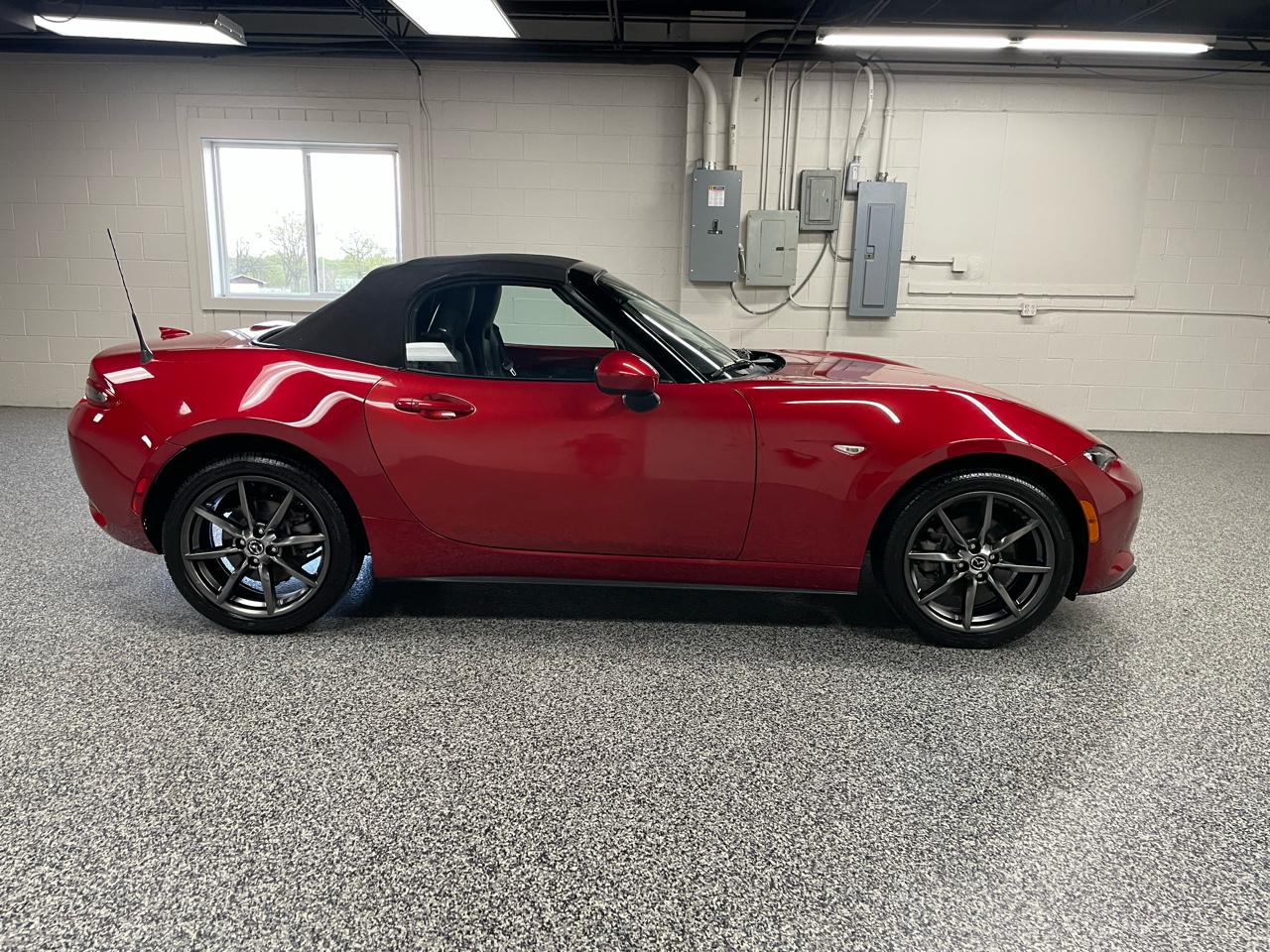 Mazda MX-5 Miata Grand Touring 2016
