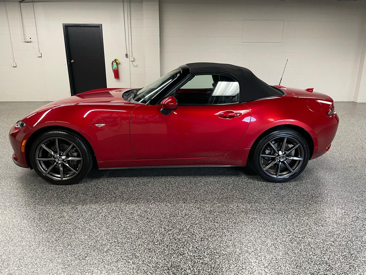 Mazda MX-5 Miata Grand Touring 2016