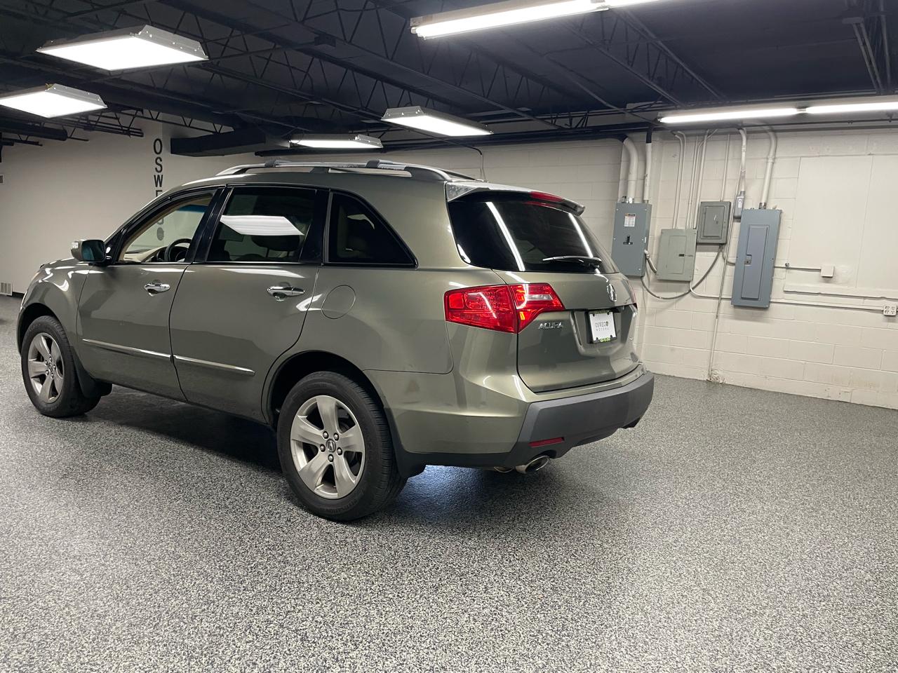 Acura MDX Sport Package with Rear DVD System 2007