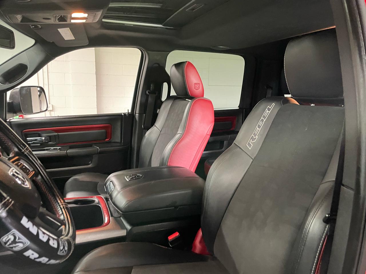 RAM 1500 Rebel Crew Cab 4WD 2016