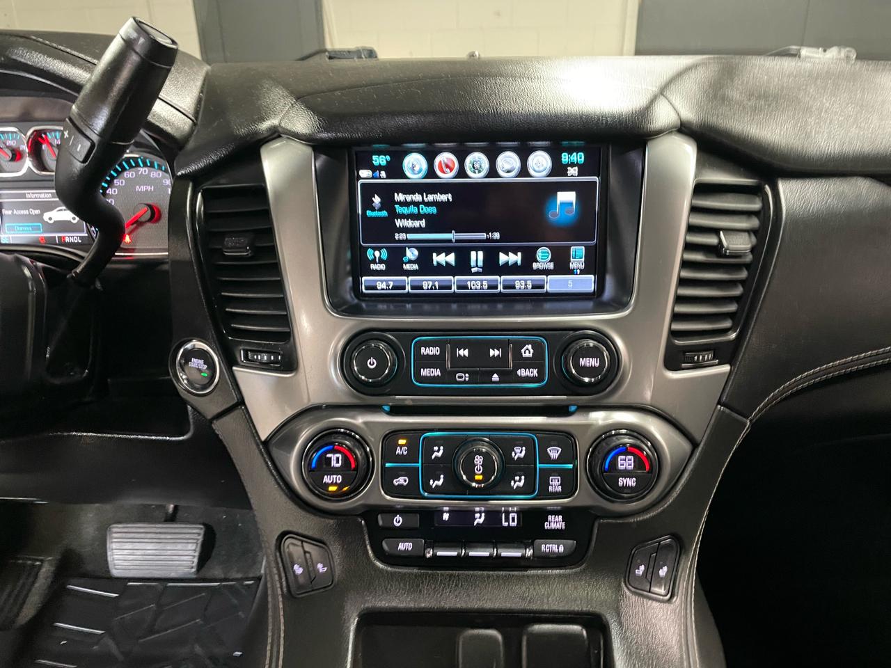 Chevrolet Suburban Z71 2017