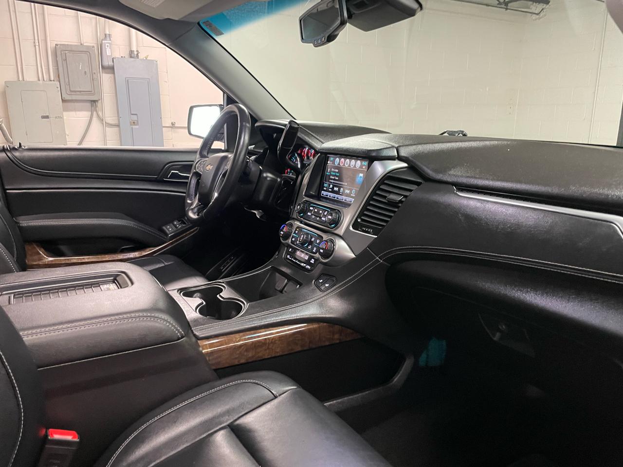 Chevrolet Suburban Z71 2017
