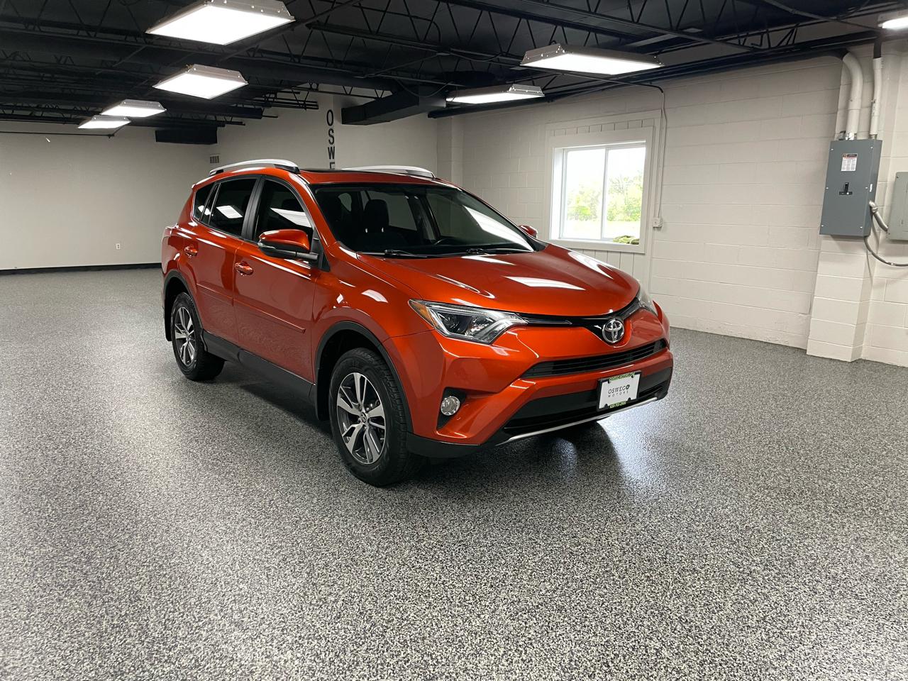 Toyota RAV4 XLE AWD 2016