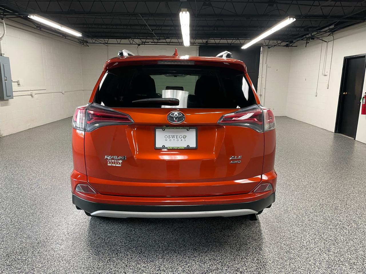Toyota RAV4 XLE AWD 2016