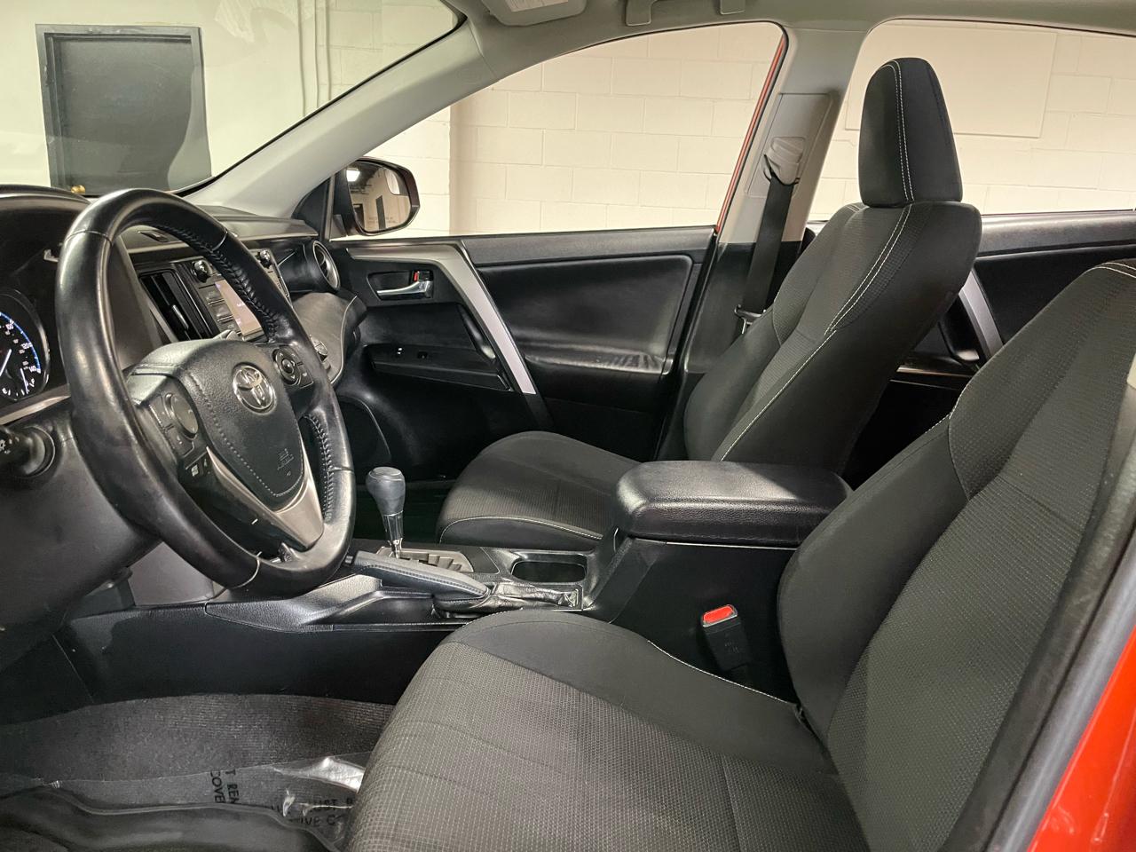 Toyota RAV4 XLE AWD 2016