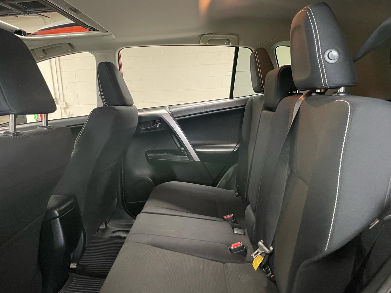 Toyota RAV4 XLE AWD 2016