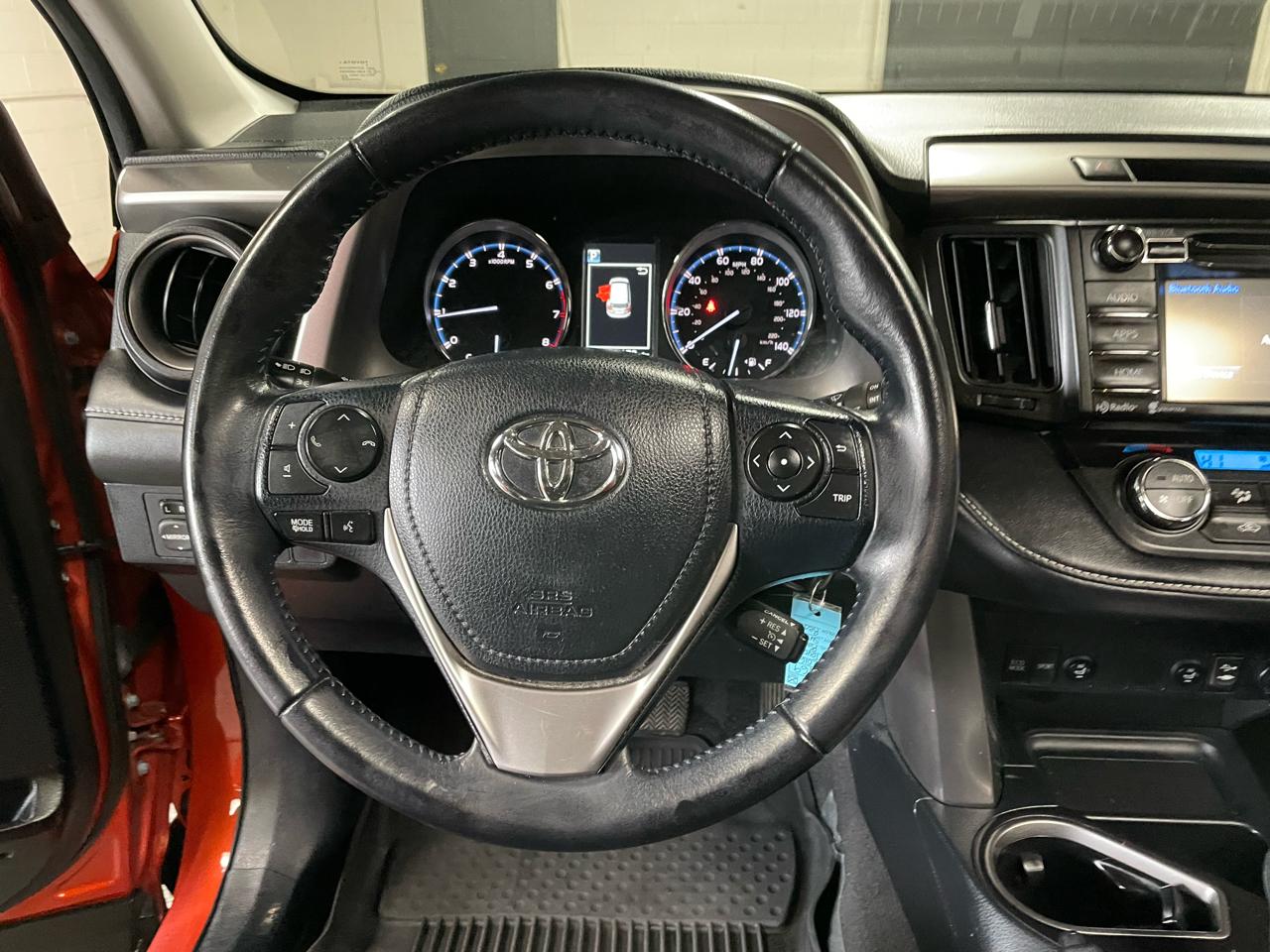 Toyota RAV4 XLE AWD 2016