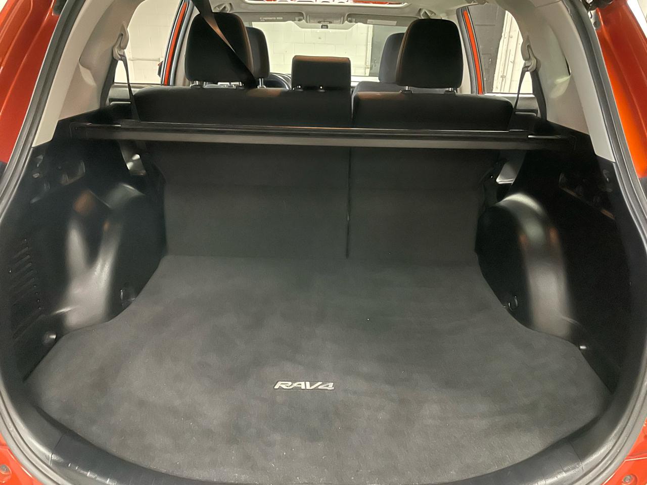 Toyota RAV4 XLE AWD 2016