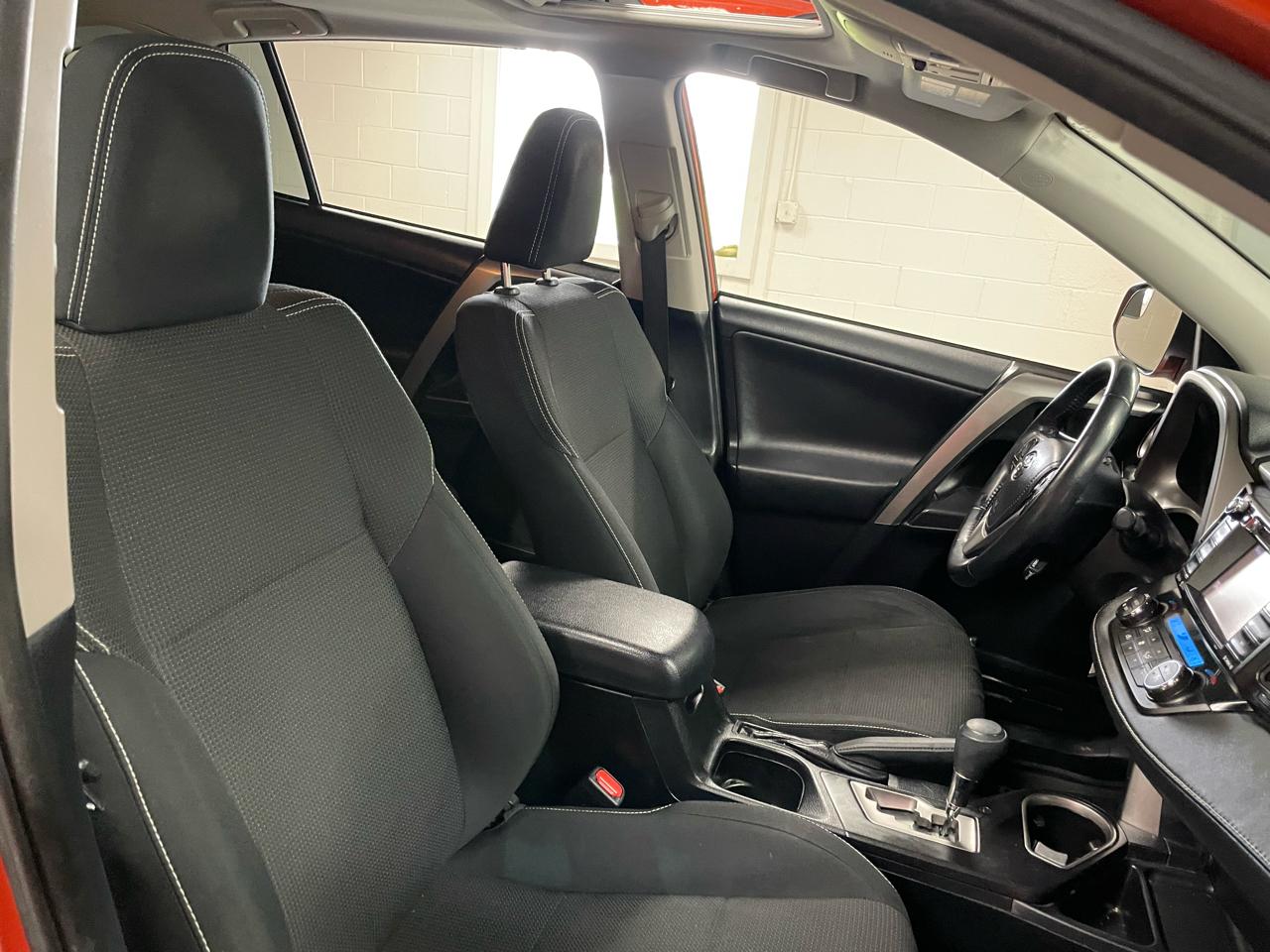 Toyota RAV4 XLE AWD 2016