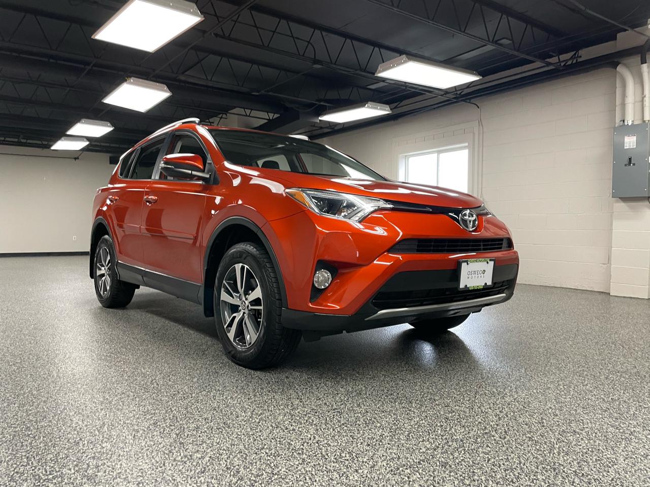 Toyota RAV4 XLE AWD 2016