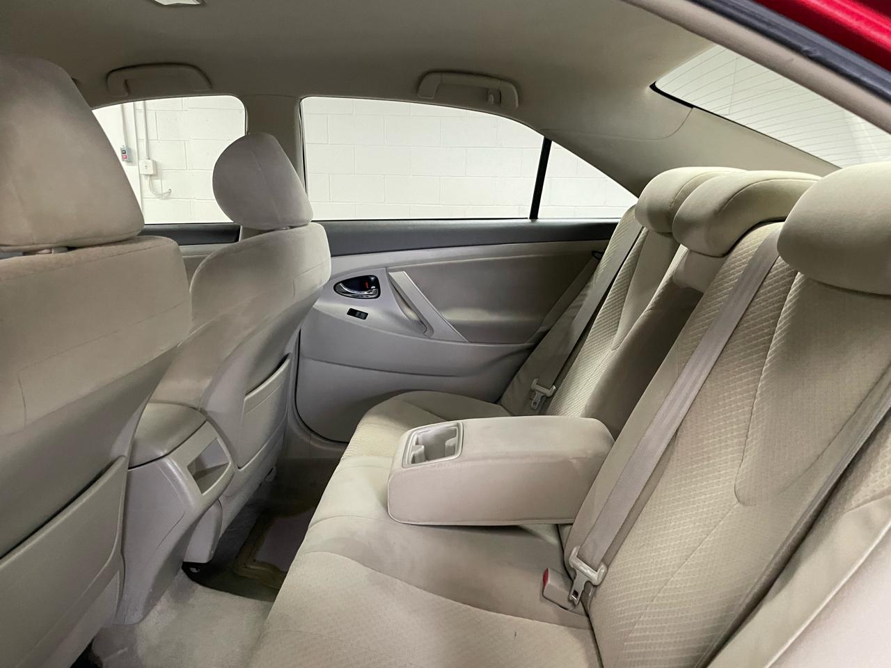 Toyota Camry LE 2007