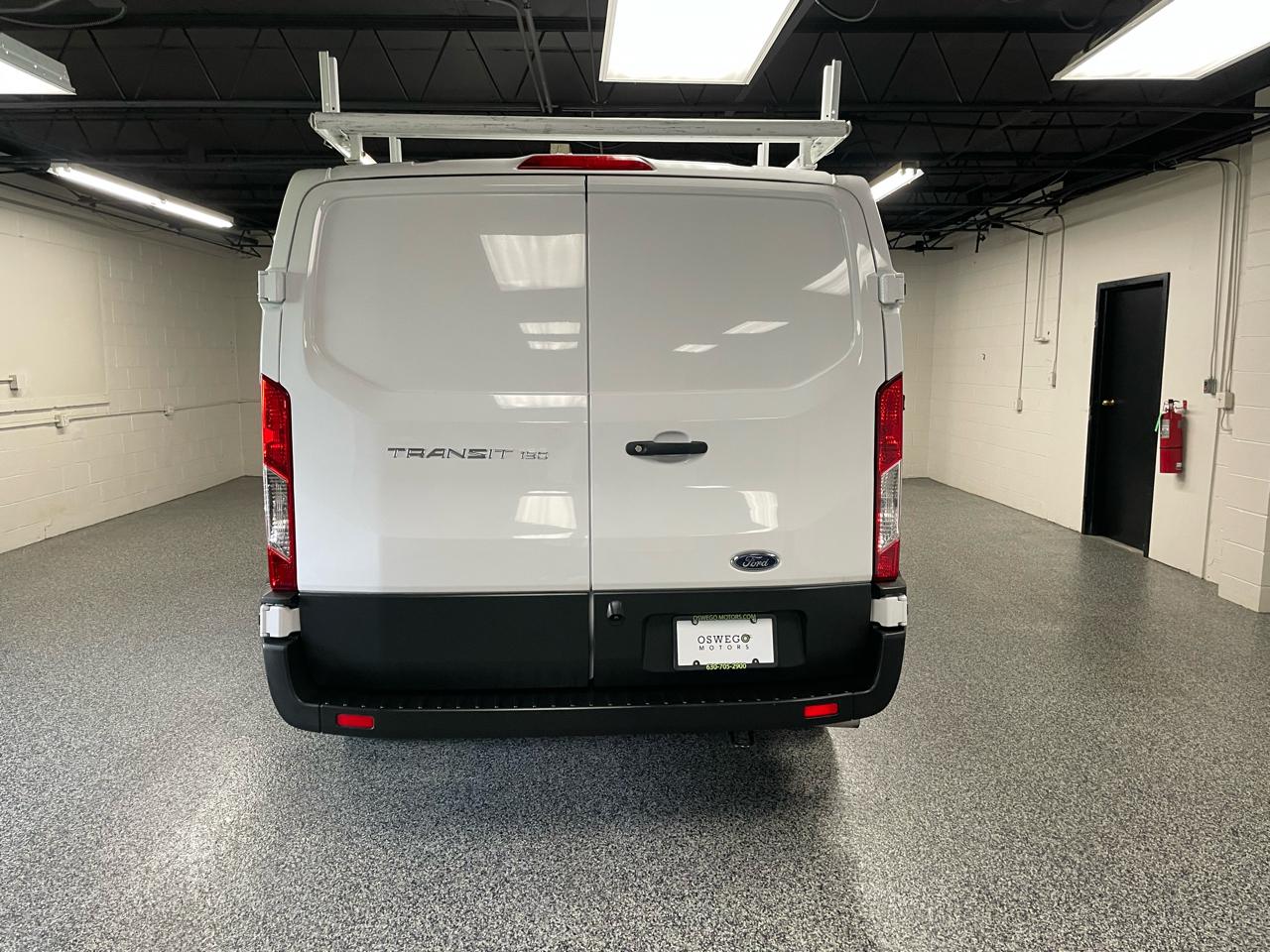 Ford Transit 150 Van Low Roof w/Sliding Pass. 130-in. WB 2023