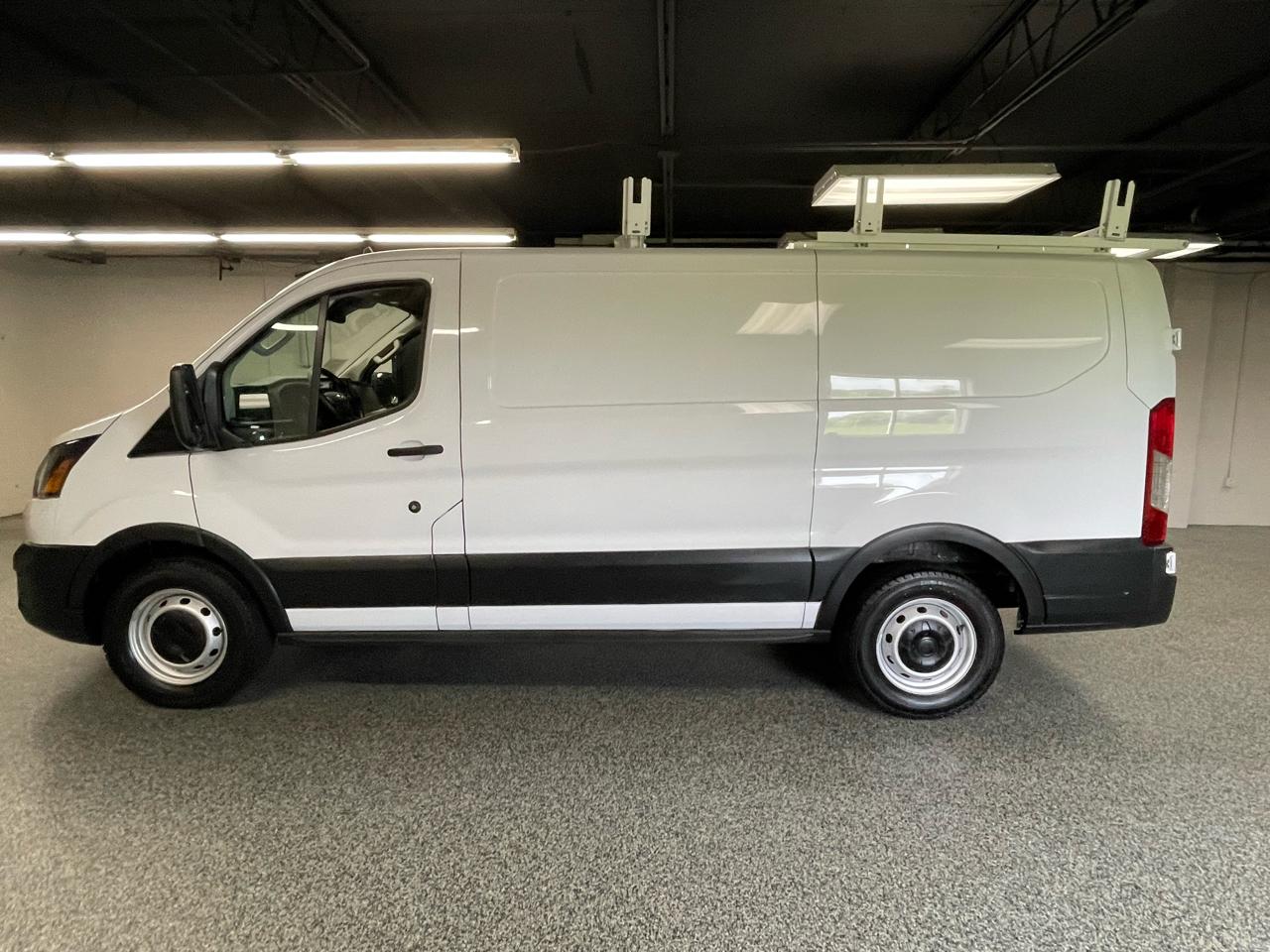 Ford Transit 150 Van Low Roof w/Sliding Pass. 130-in. WB 2023