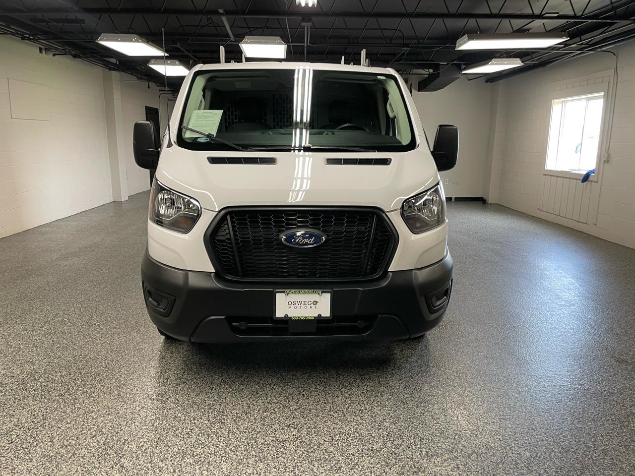 Ford Transit 150 Van Low Roof w/Sliding Pass. 130-in. WB 2023