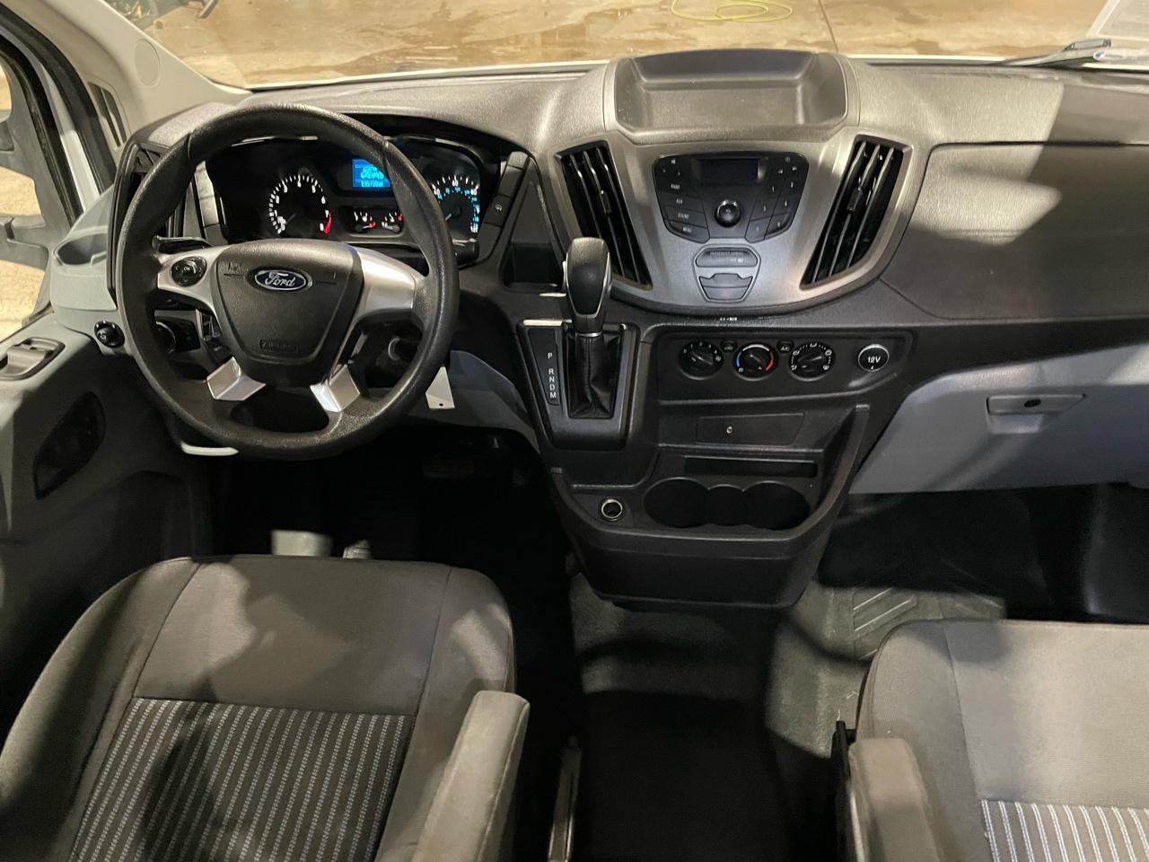 Ford Transit 250 Van Med. Roof w/Sliding Pass. 148-in. WB 2018