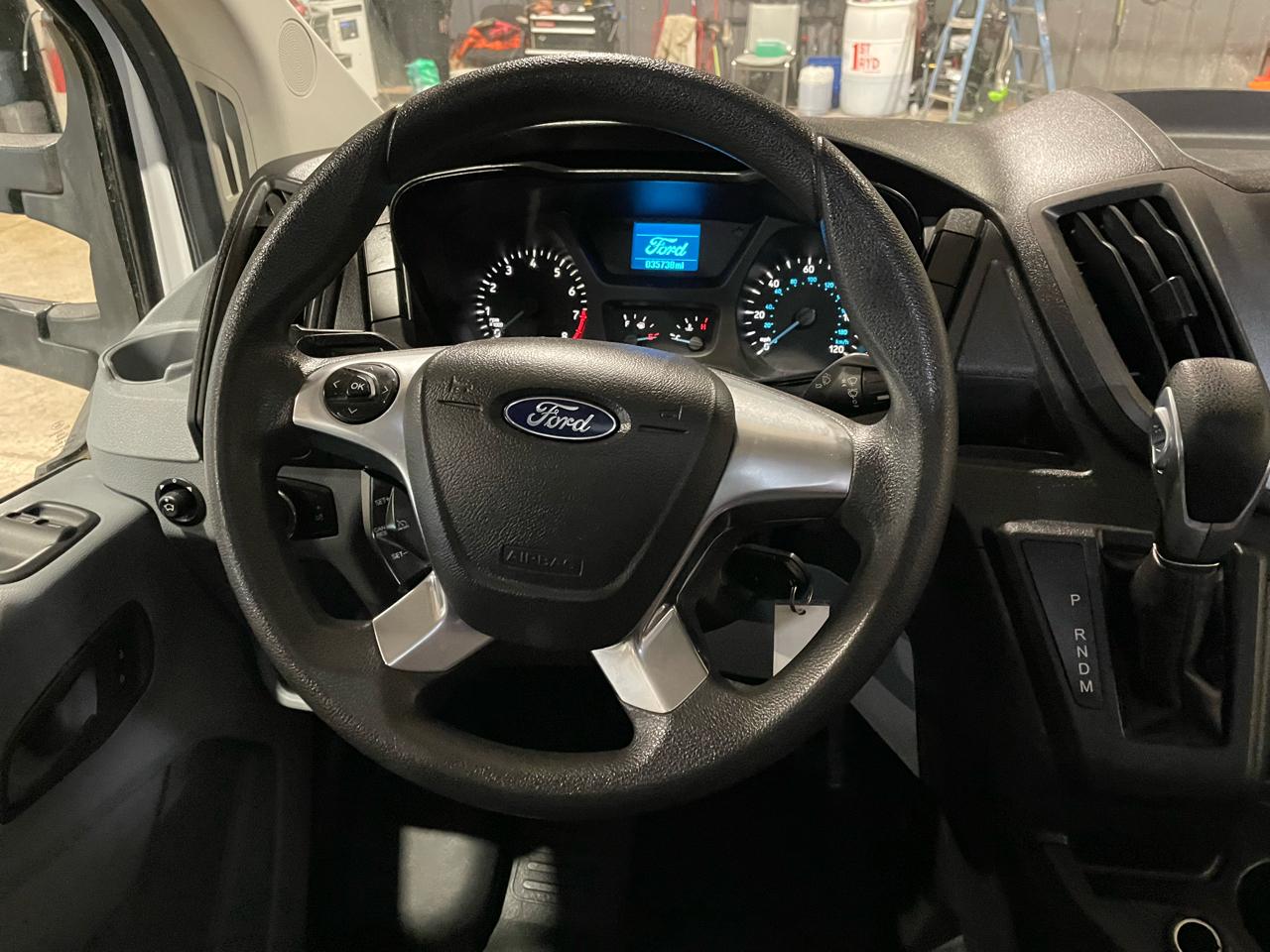 Ford Transit 250 Van Med. Roof w/Sliding Pass. 148-in. WB 2018
