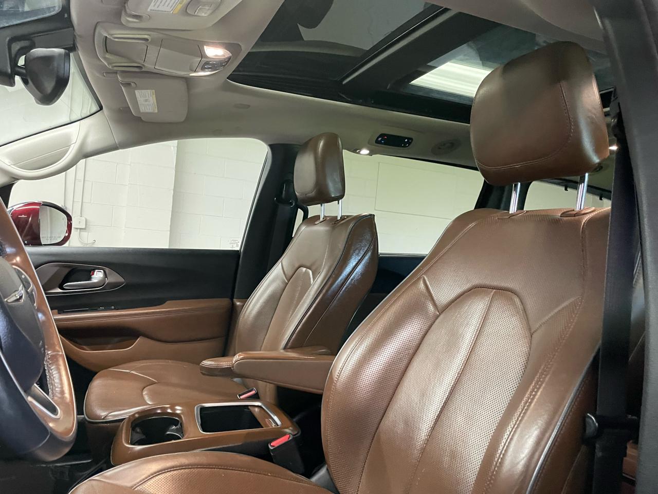 Chrysler Pacifica Limited 2017