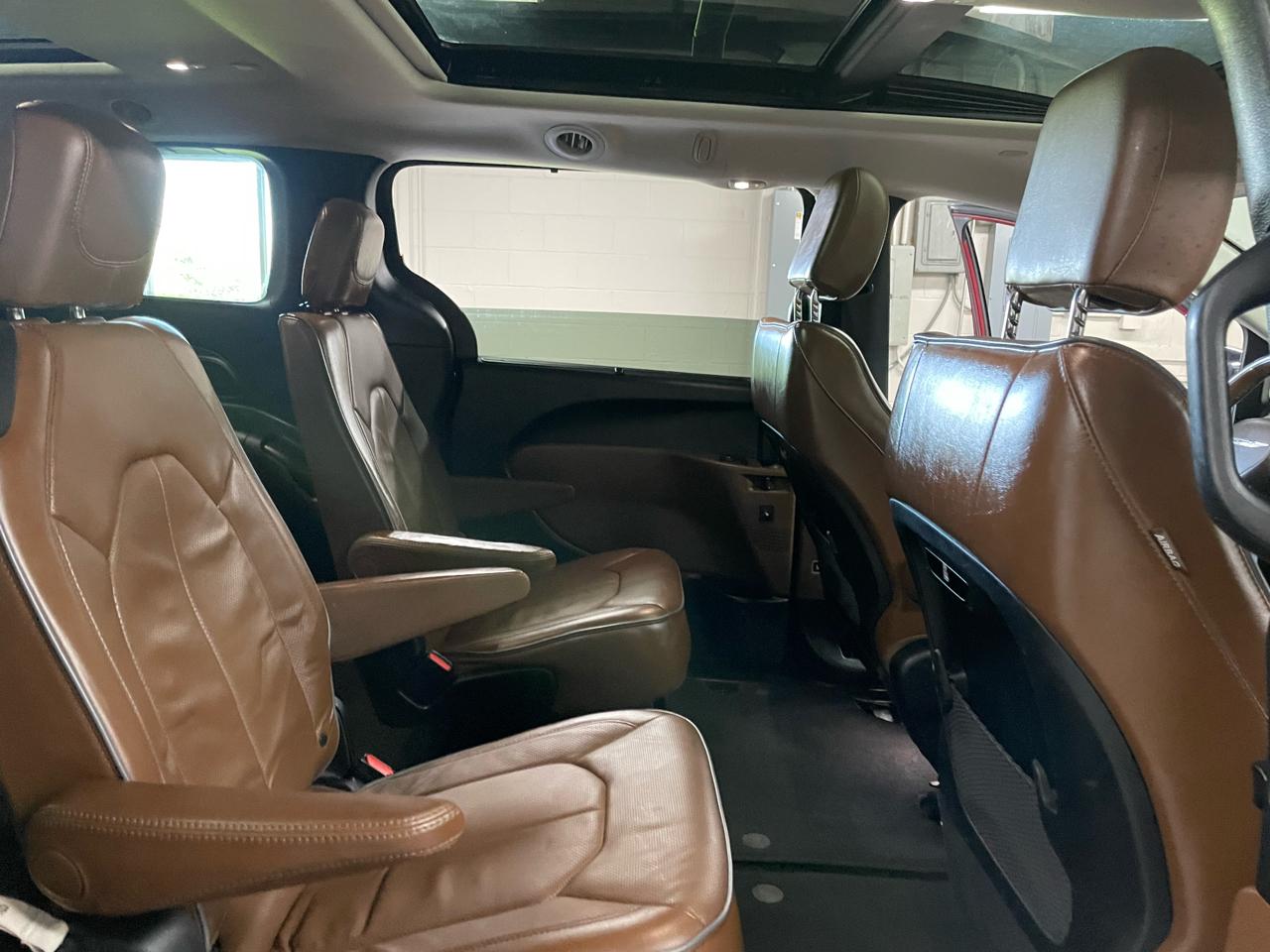 Chrysler Pacifica Limited 2017