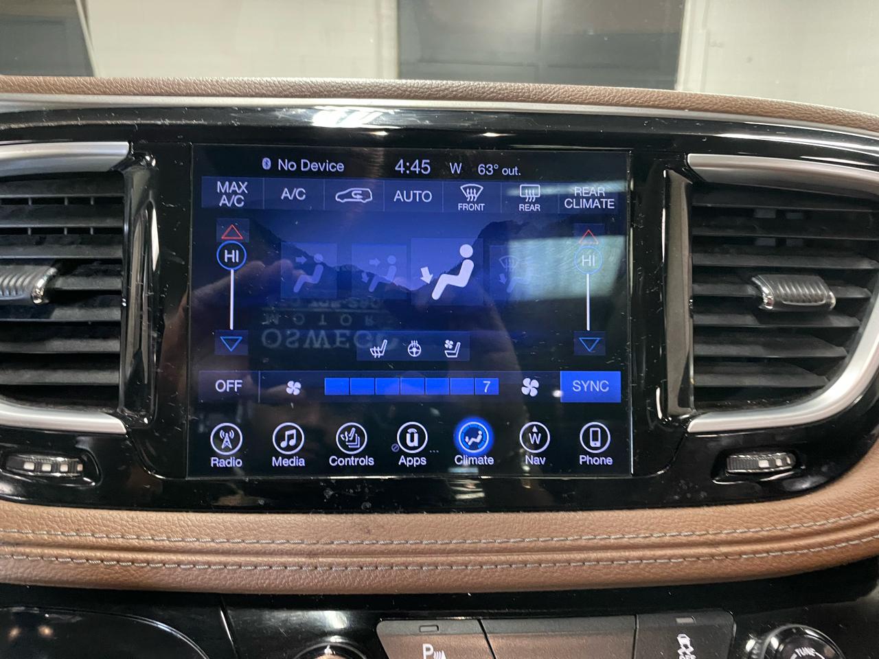 Chrysler Pacifica Limited 2017