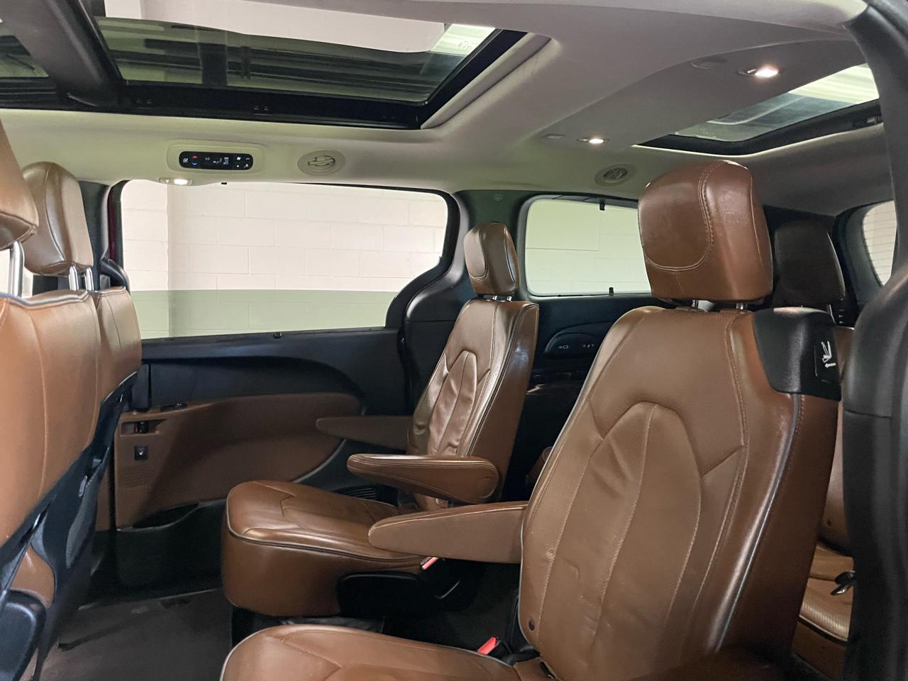 Chrysler Pacifica Limited 2017