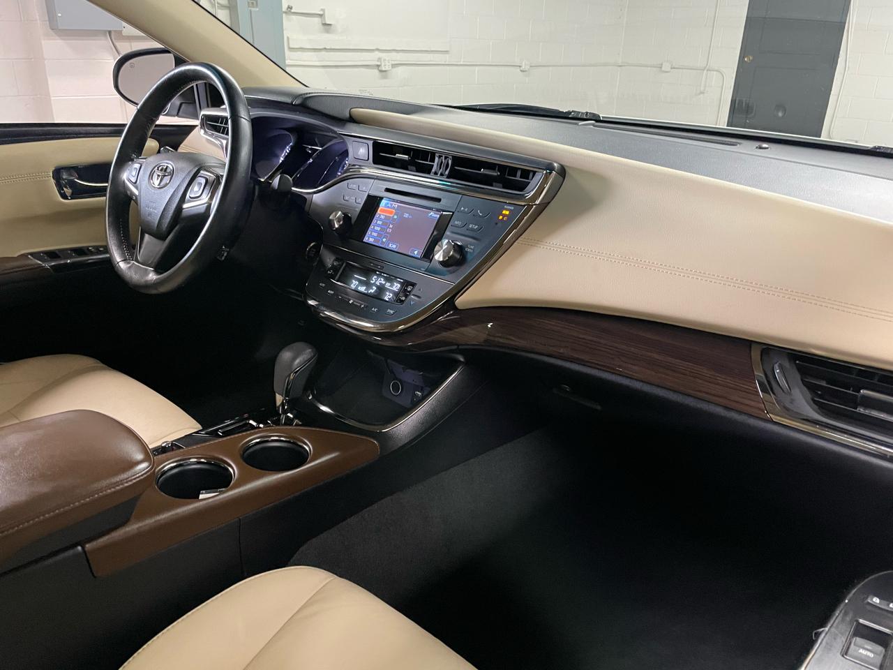 Toyota Avalon XLE 2013