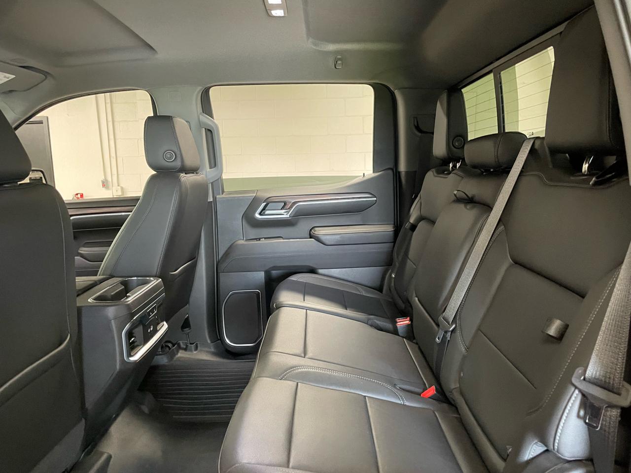 GMC Sierra 1500 SLT Crew Cab 4WD 2022