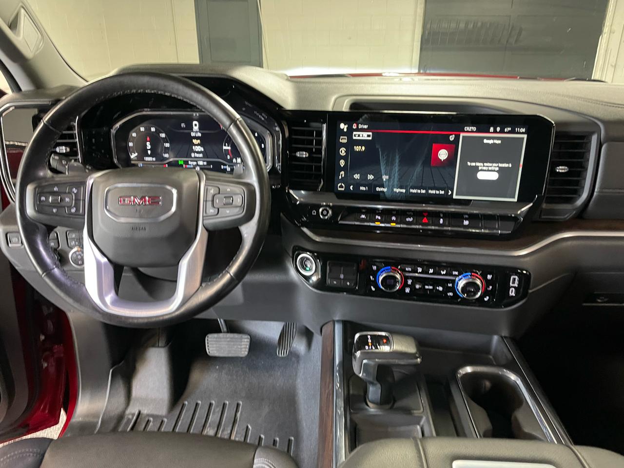 GMC Sierra 1500 SLT Crew Cab 4WD 2022