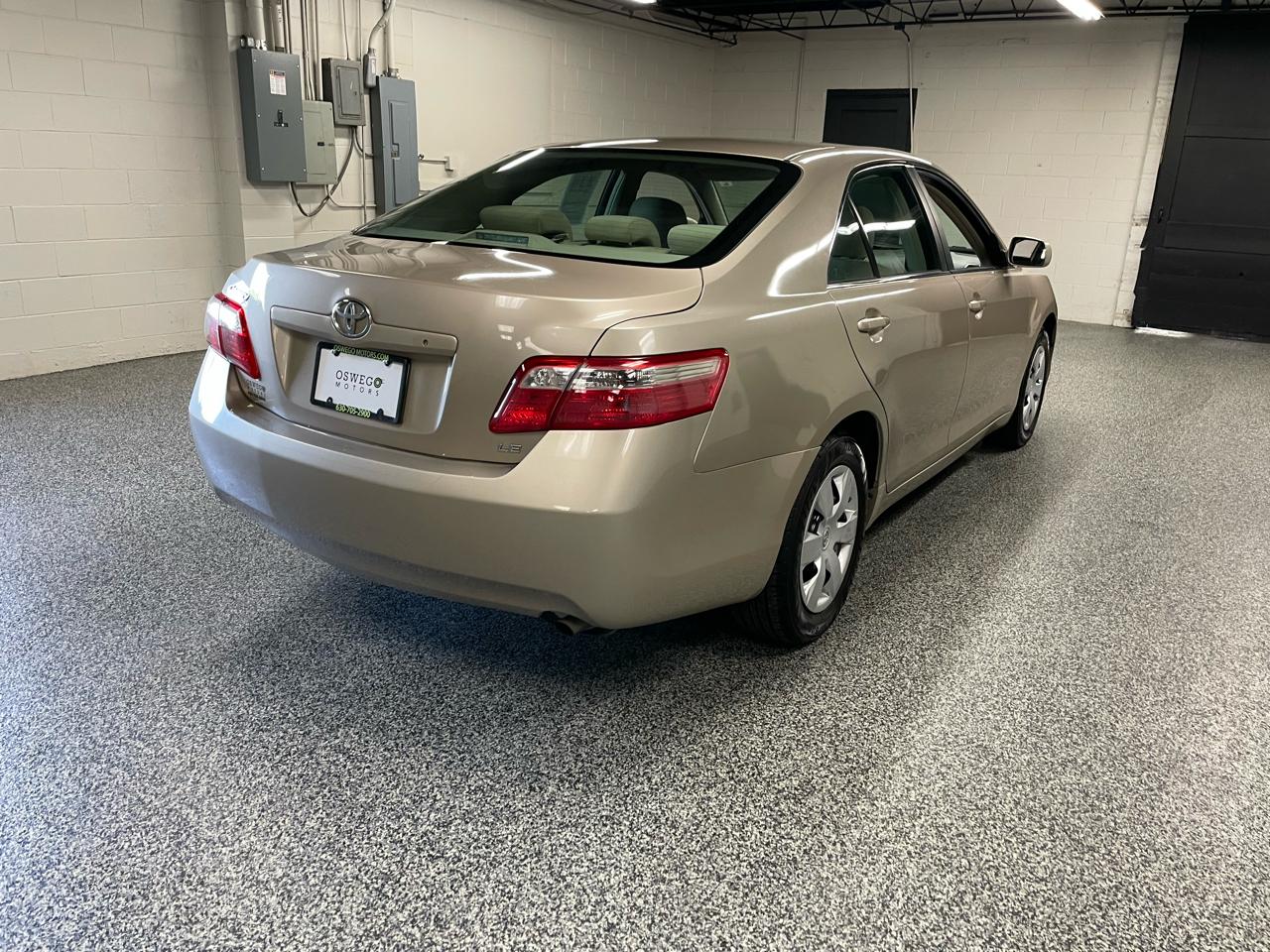 Toyota Camry LE 4D Sedan 2009