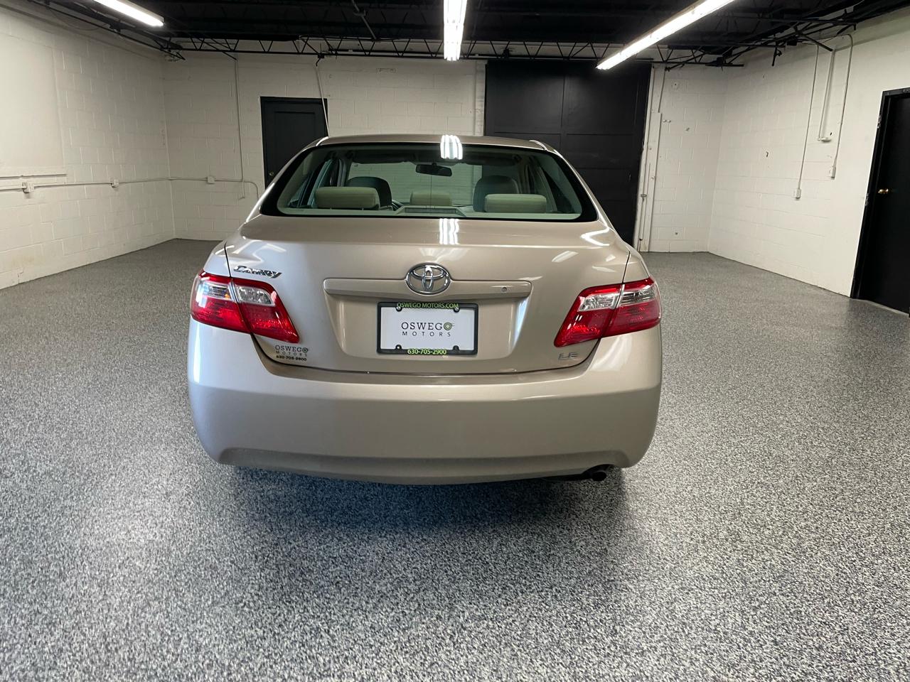 Toyota Camry LE 4D Sedan 2009