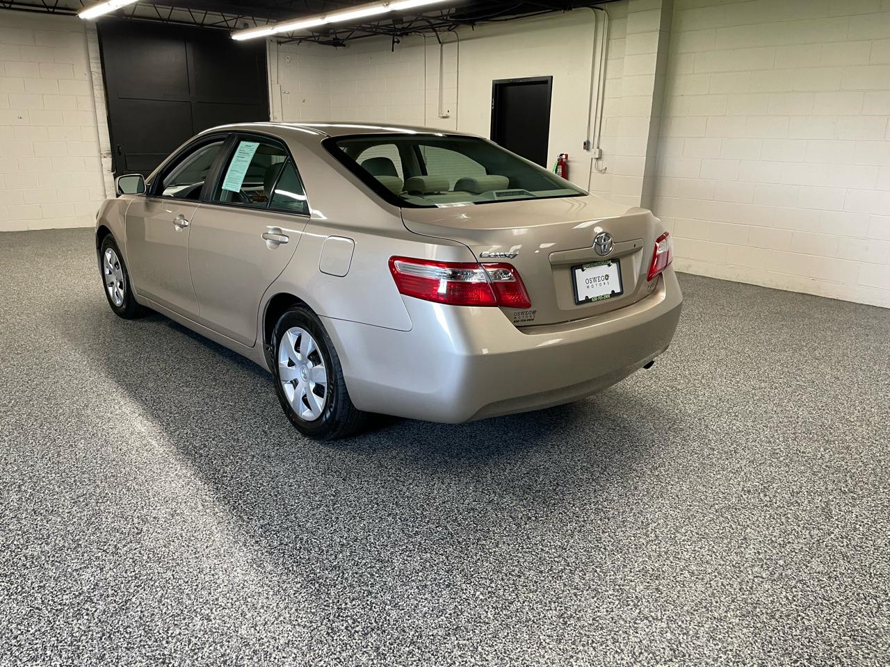 Toyota Camry LE 4D Sedan 2009
