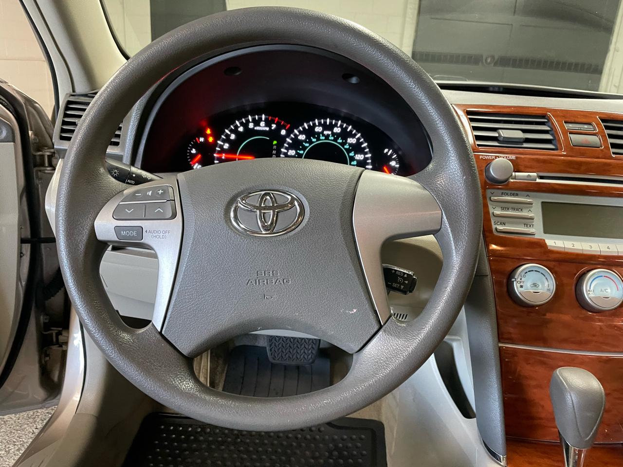 Toyota Camry LE 4D Sedan 2009