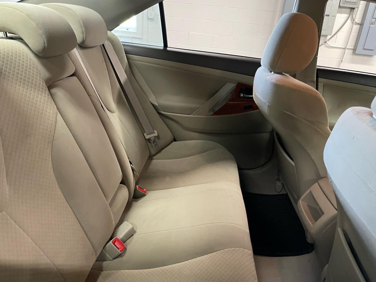 Toyota Camry LE 4D Sedan 2009