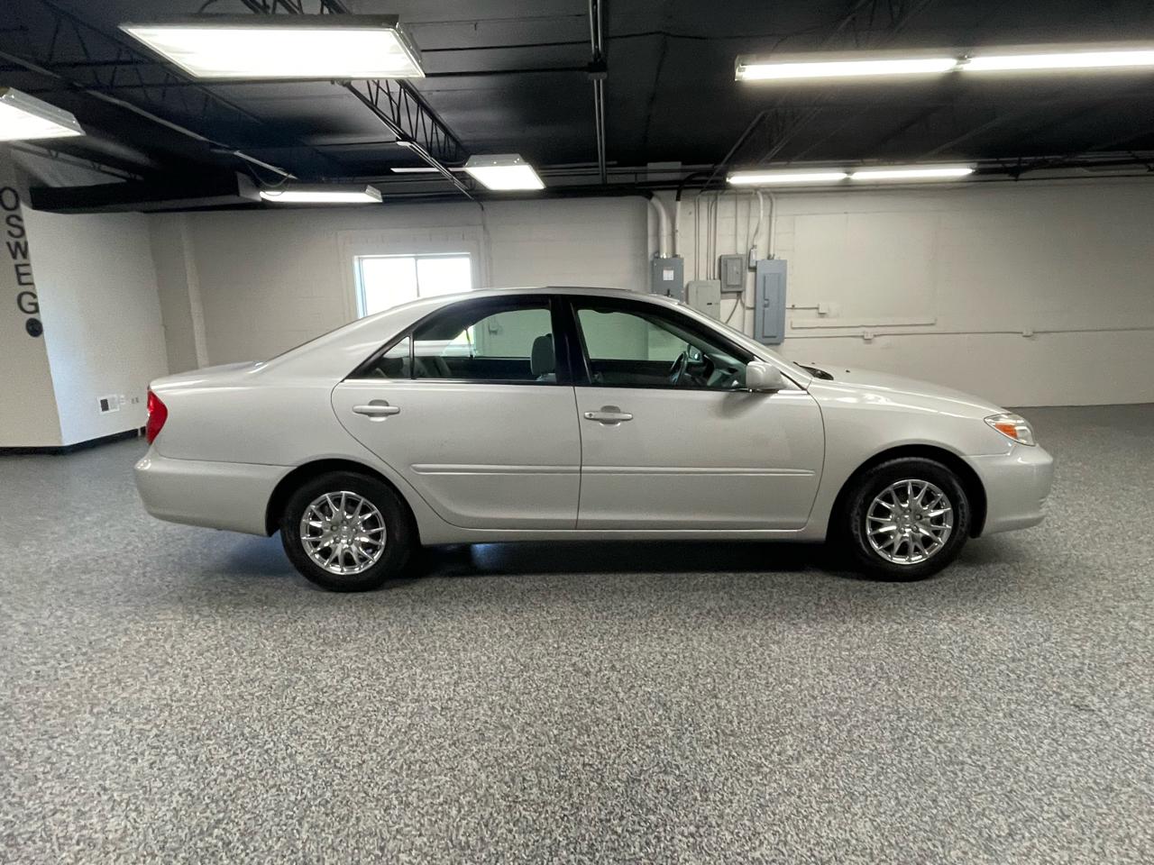 Toyota Camry LE 2003