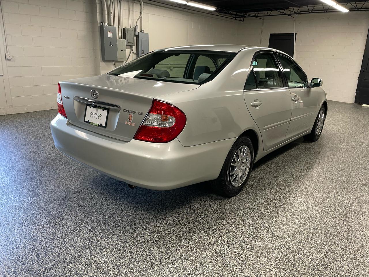 Toyota Camry LE 2003