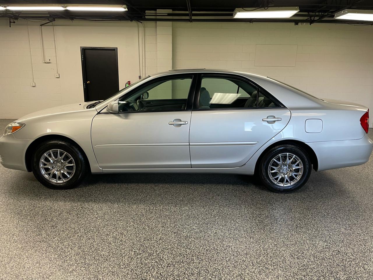 Toyota Camry LE 2003