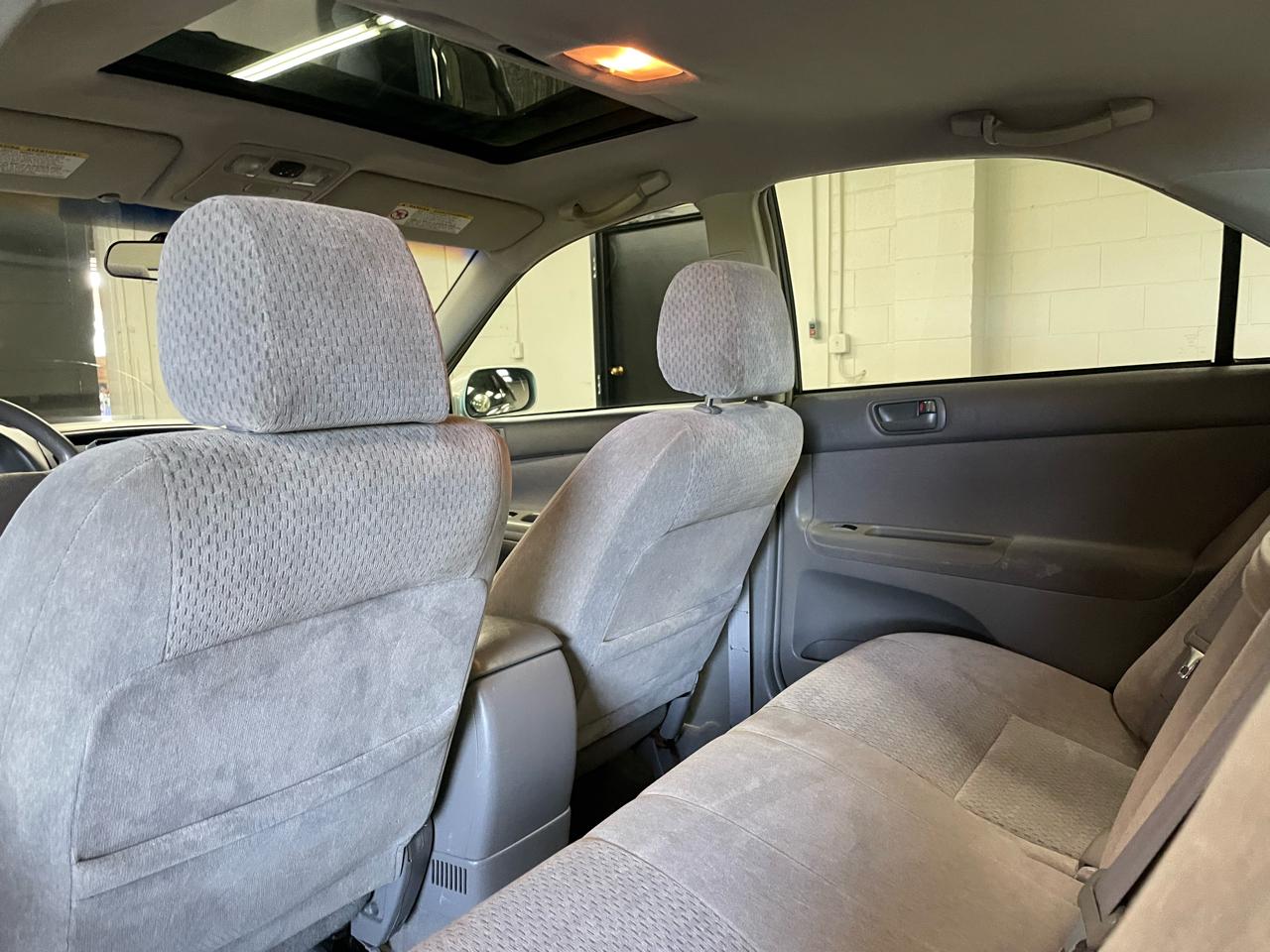 Toyota Camry LE 2003