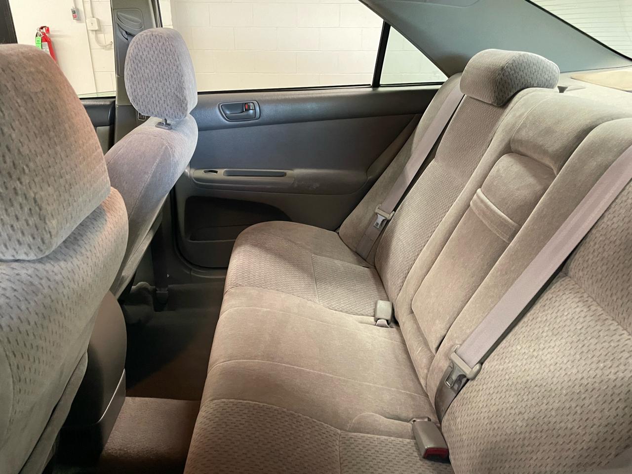 Toyota Camry LE 2003