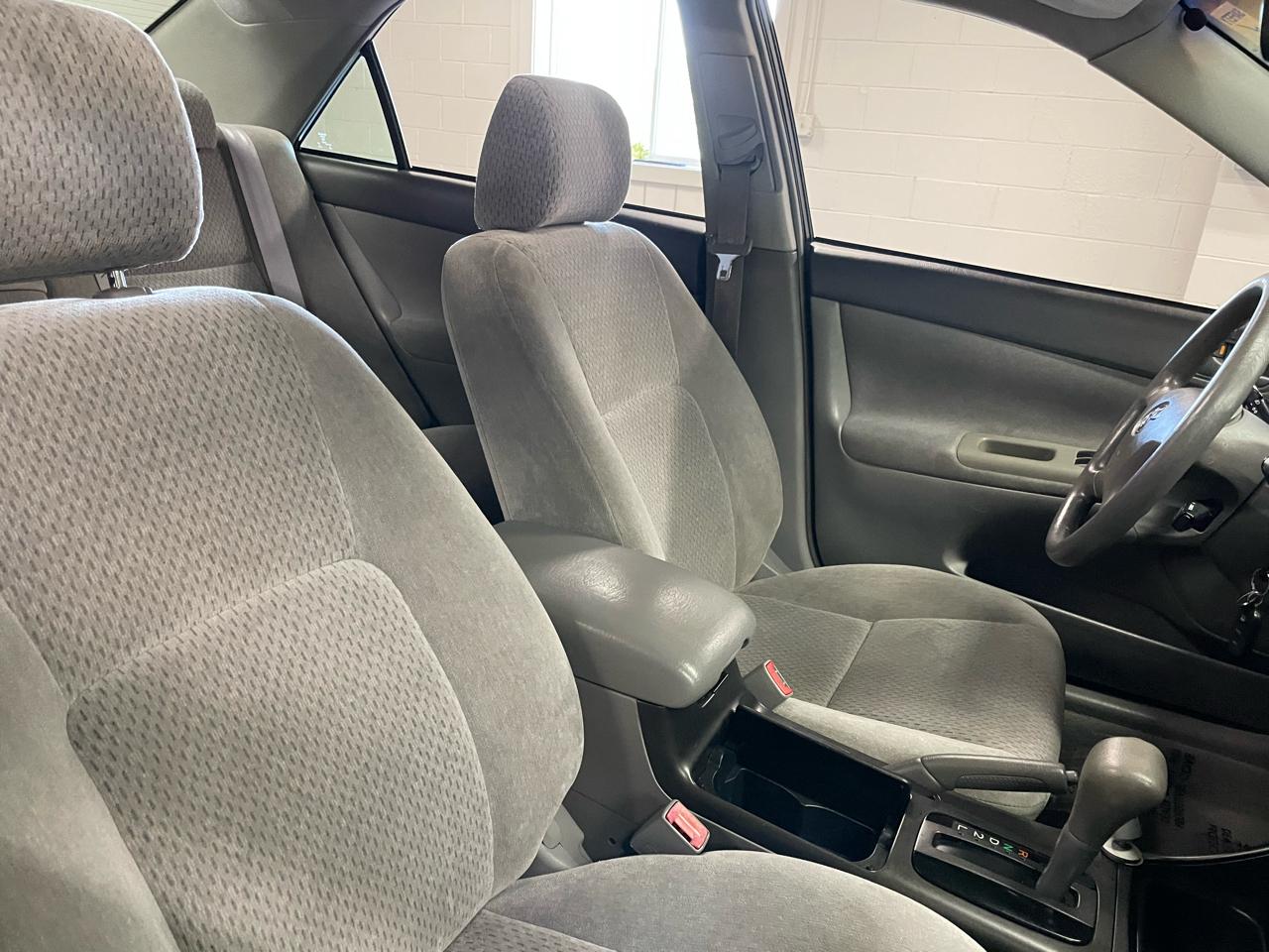 Toyota Camry LE 2003