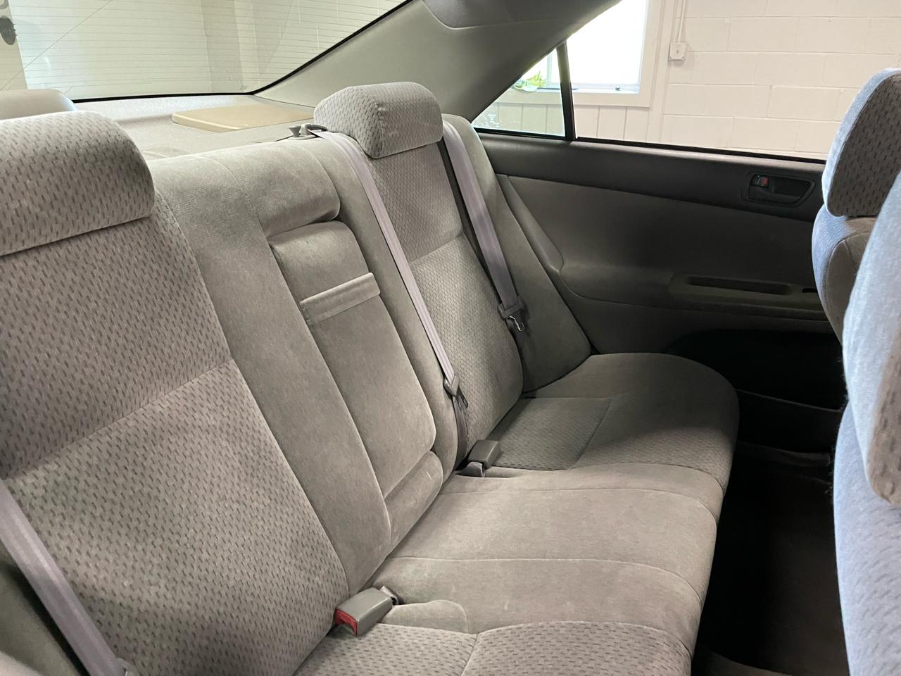 Toyota Camry LE 2003