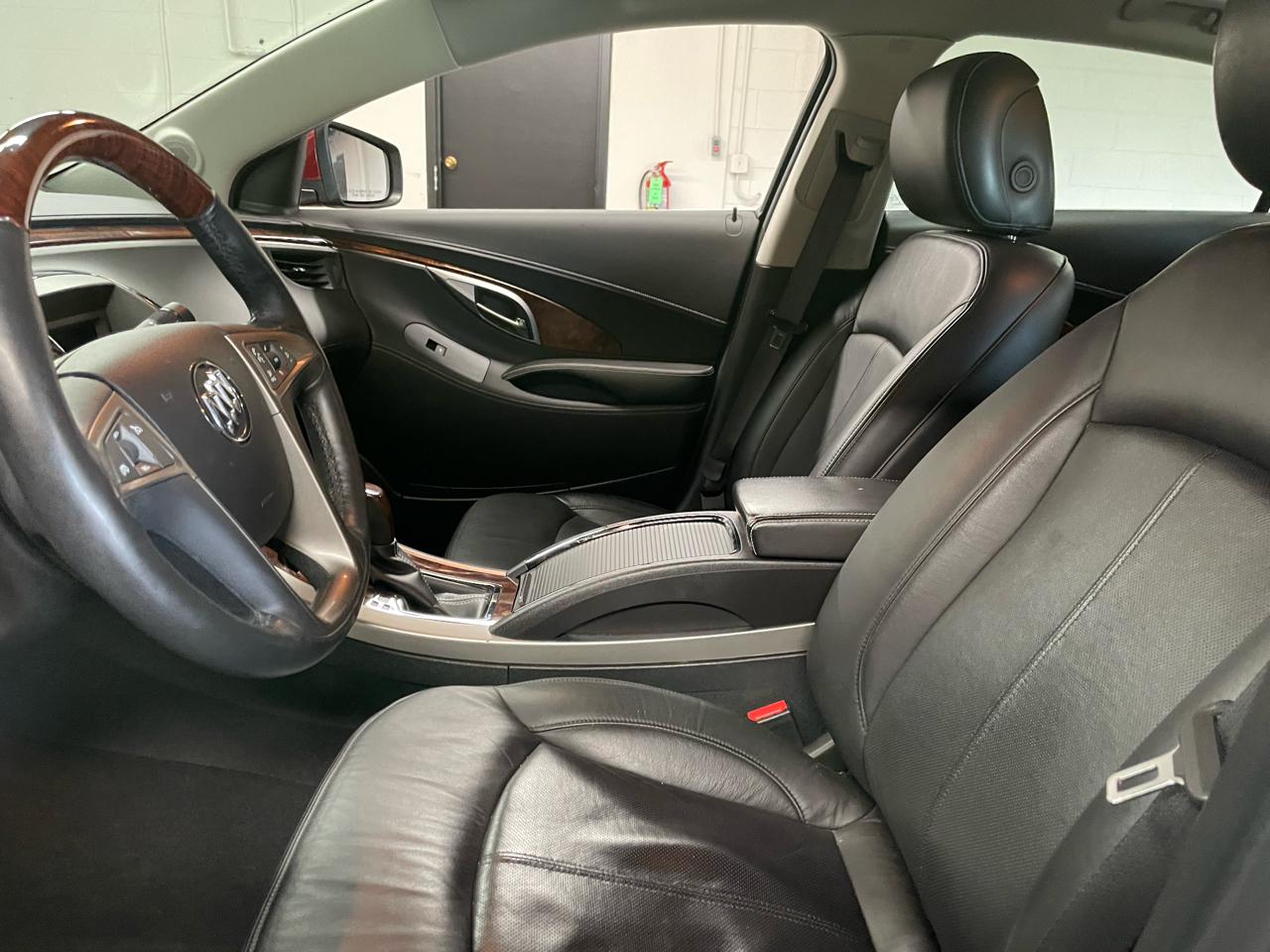 Buick LaCrosse CXL FWD 2010