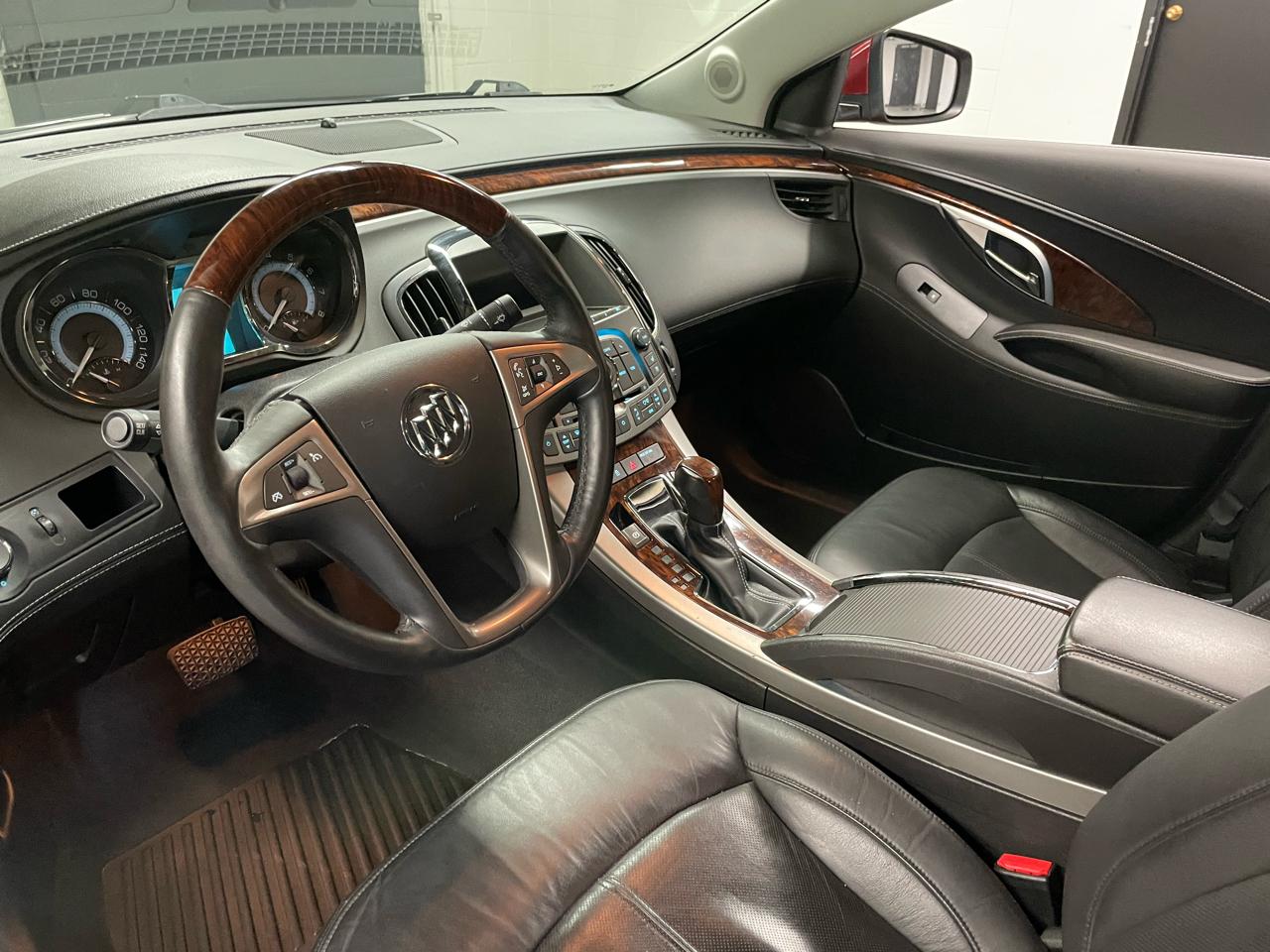 Buick LaCrosse CXL FWD 2010